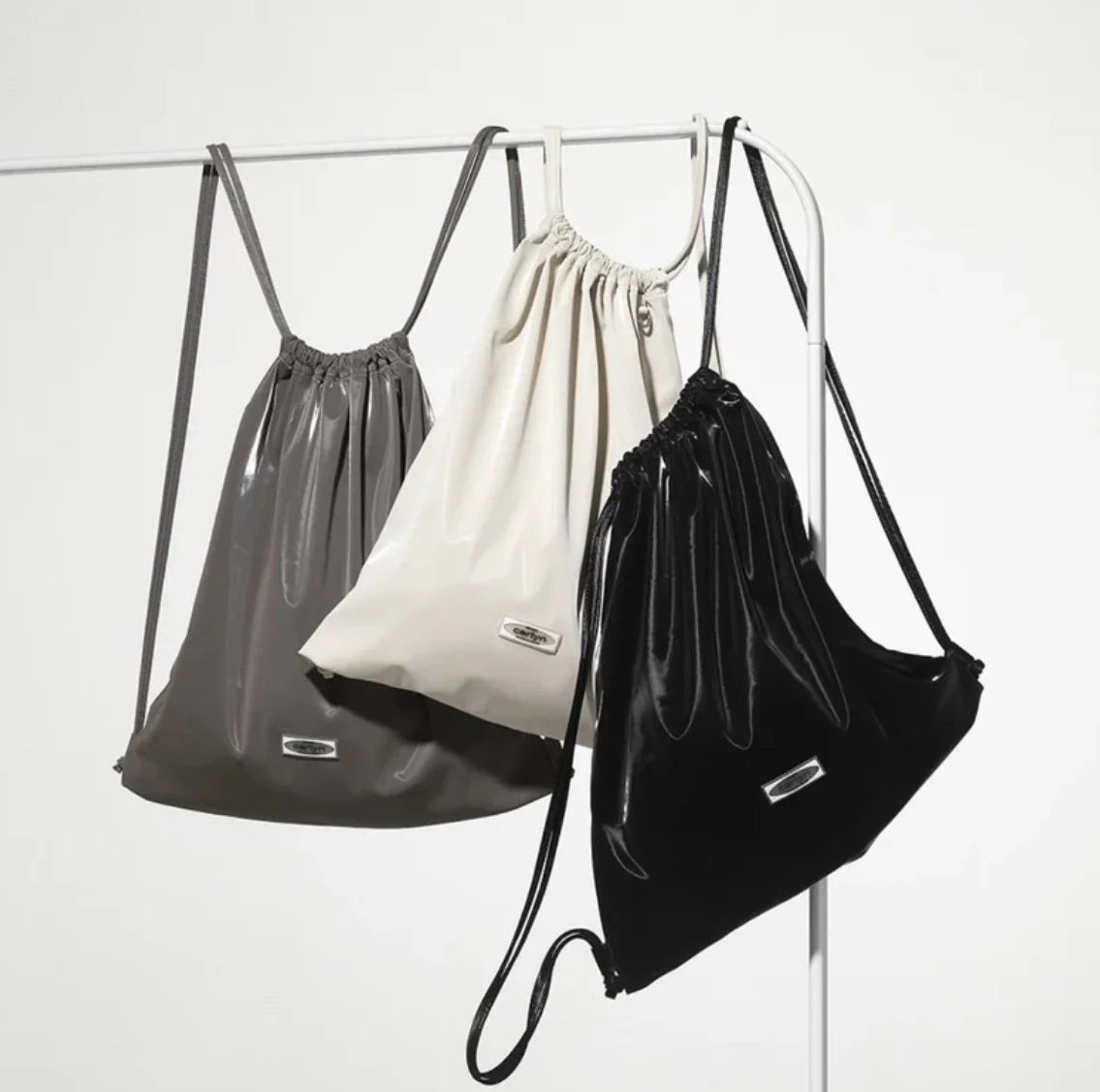 🎄กิจกรรมแจกของส่งท้ายปี 2025🎄

No. 2️⃣ 🤍 Carlyn Babe Backpack 🤍

💬 สี Glossy Ivory

☁️ ( แจก 1 รางวัล )

📌 กติกา : RT &amp; FOLLOW ร้าน 

🔔 สุ่มแจก 31/12 มาเล่นกันนะคะ 🙇🏻‍♀️