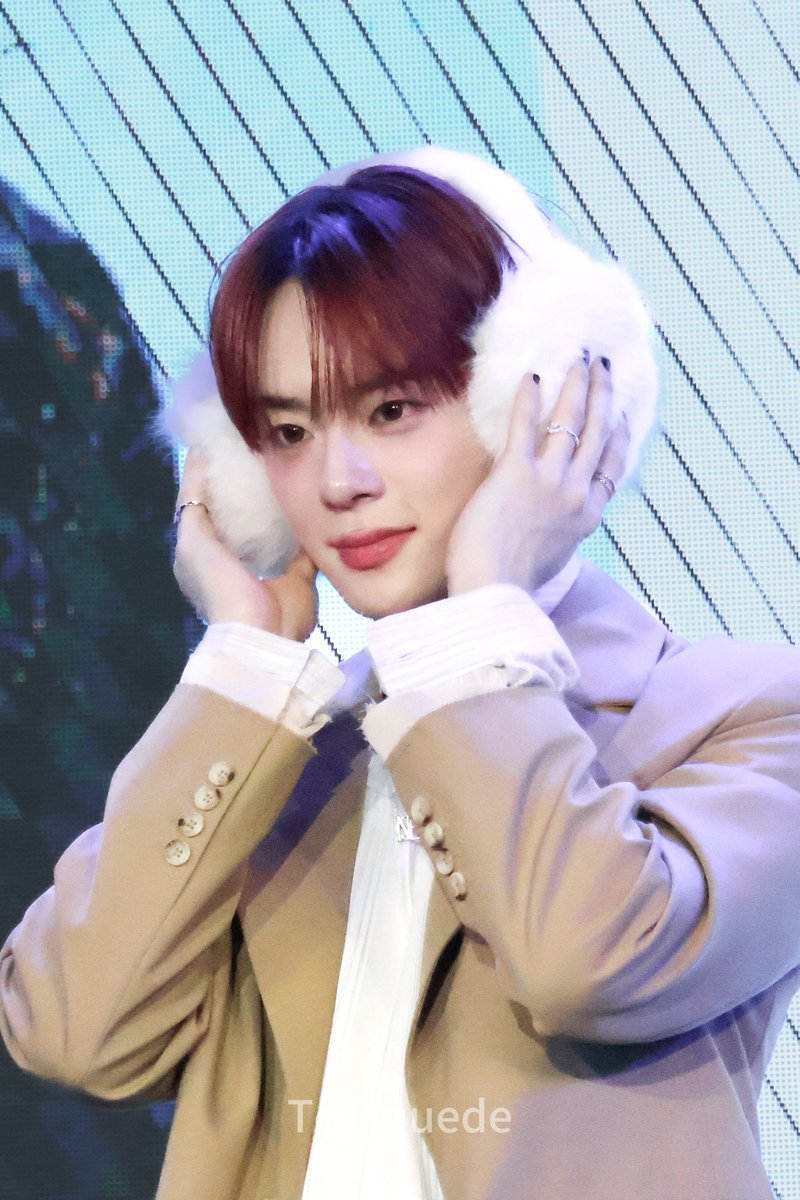 ToTmuede's tweet photo. 251221 ❄️
#유강민 #강민 #KANGMIN https://t.co/VIqcfBoqVP