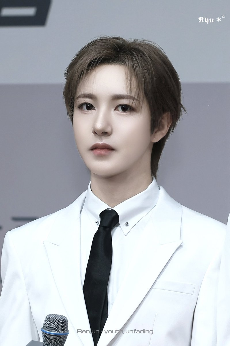 อยากให้ลู่ซื่อกับเหรินจวิ้นเจอกันในซีรี่สักครั้งอะ ซี่รี่ปัจจุบันต้องเข้าด่วนๆ พี่สาวนักธุรกิจคนสวยกับน้องชายดาราไฮโซ jiejie and her didi😽🫶🏻