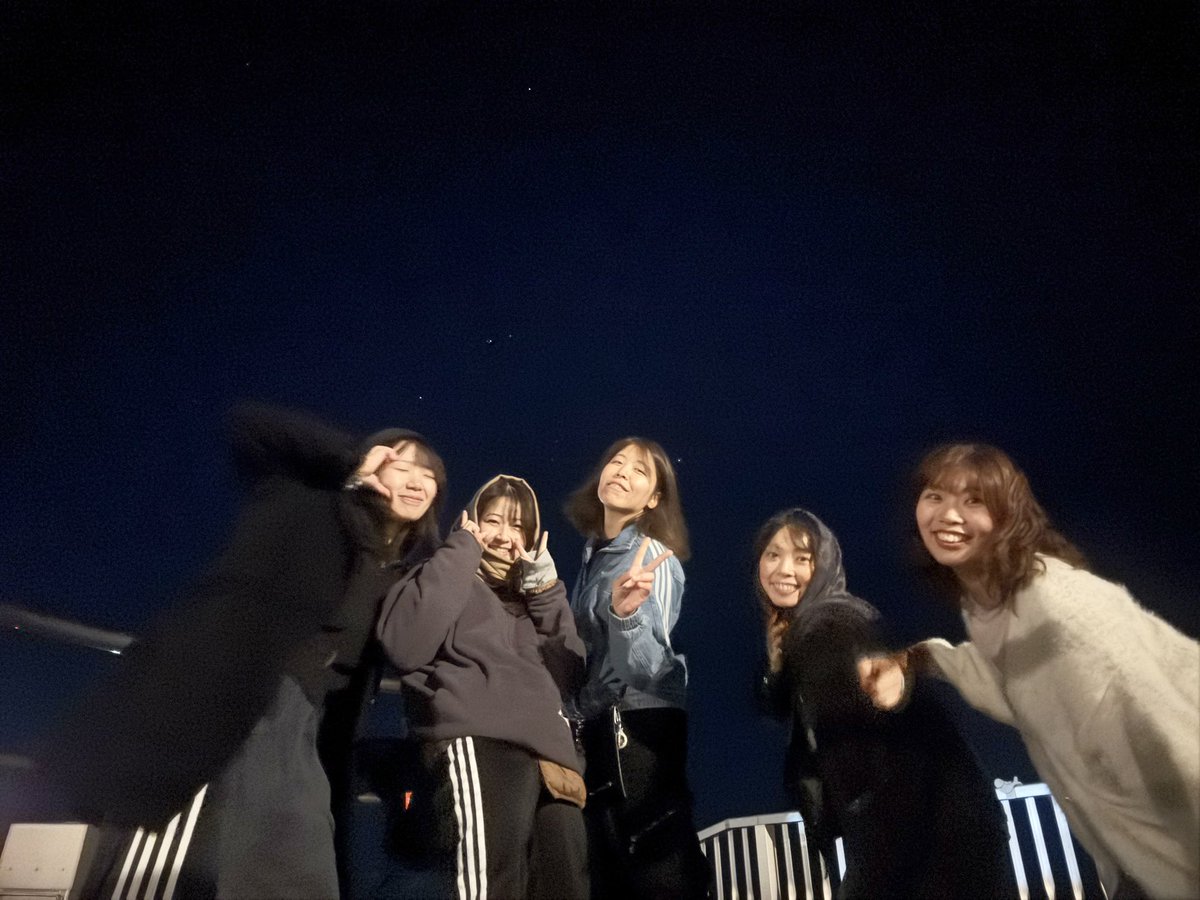 akari__kasuya's tweet photo. 環境って大事だよなって思うのと同時に、
幸せな環境にいさせてもらえてるな
って感謝の気持ちでいっぱいな夜☺️

2025年、MOV!C仲間の皆さんなしには語れません！！！

新しい世界を見せてくれて、
笑顔にさせてくれる、
皆さんが大好きです🫶
いつも本当にありがとうございます！！

🌹2025大感謝祭�� https://t.co/PbnRH4AeVT
