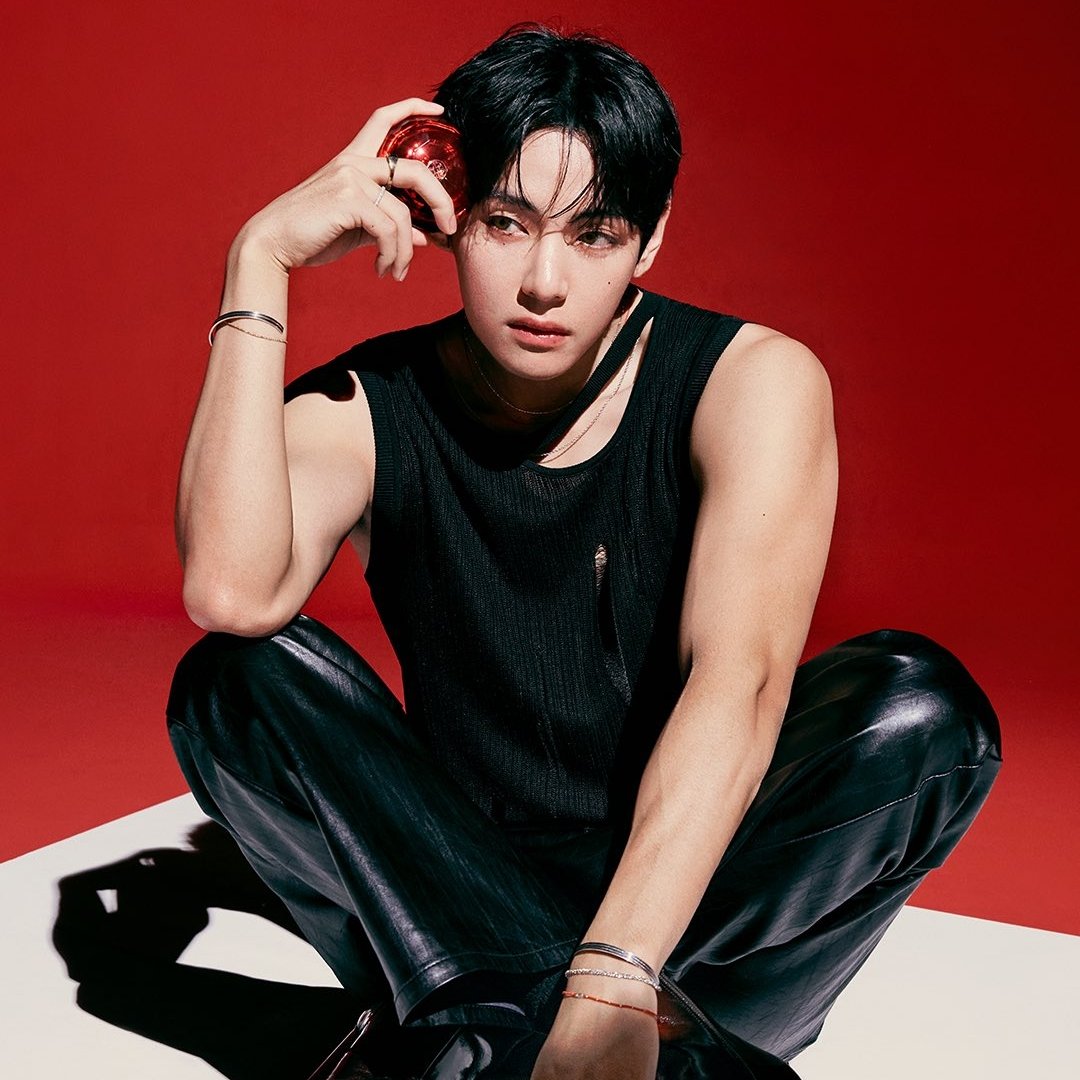 SeriesBrasil's tweet image. Kim Taehyung faz 30 anos.

Integrante de um dos grupos mais influentes da história, o cantor e compositor consolidou uma carreira solo de sucesso, sendo nomeado pela Forbes Coreia como o artista solo masculino de maior impacto do ano. #HappyVDay