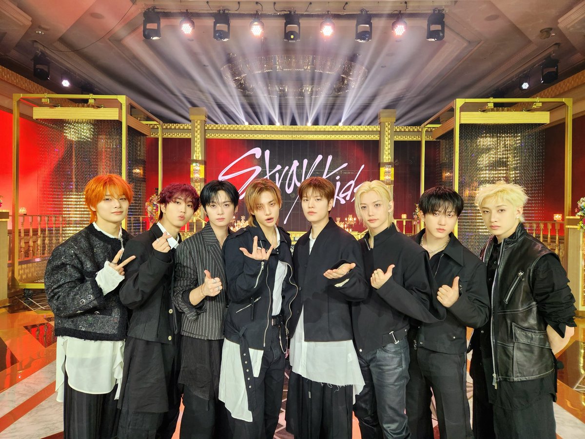 Stray_Kids_JP's tweet image. STAY❣️

#今年イチバン聴いた歌
#年間ミュージックアワード2025

楽しんでいただけましたか？
久しぶりに「Chk Chk Boom -Japanese ver.-」と、日本のTVでは初となる「God's Menu」の2曲を披露しました😎🔥

今年もスキズの音楽をたくさん愛してくださり、ありがとうございました❤️

#StrayKids…