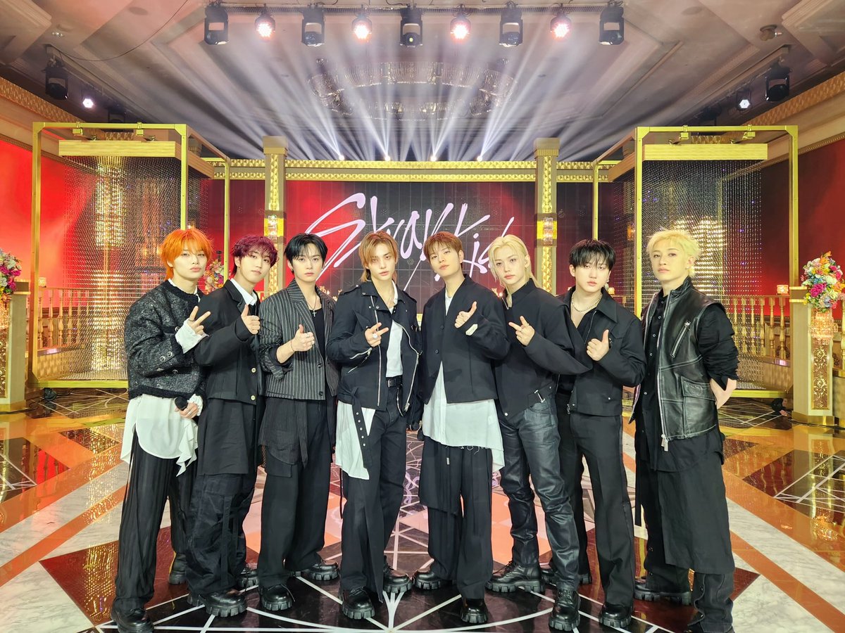 Stray_Kids_JP's tweet image. STAY❣️

#今年イチバン聴いた歌
#年間ミュージックアワード2025

楽しんでいただけましたか？
久しぶりに「Chk Chk Boom -Japanese ver.-」と、日本のTVでは初となる「God's Menu」の2曲を披露しました😎🔥

今年もスキズの音楽をたくさん愛してくださり、ありがとうございました❤️

#StrayKids…