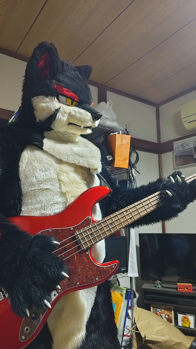 バイト tweet media