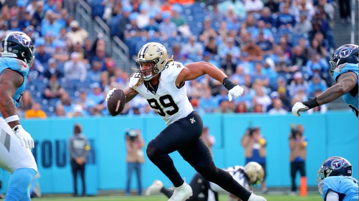 Chase Young literally just stole the ball and ran for the TD 🤯
📺: At Atlanta on Sunday (Noon CT - FOX)