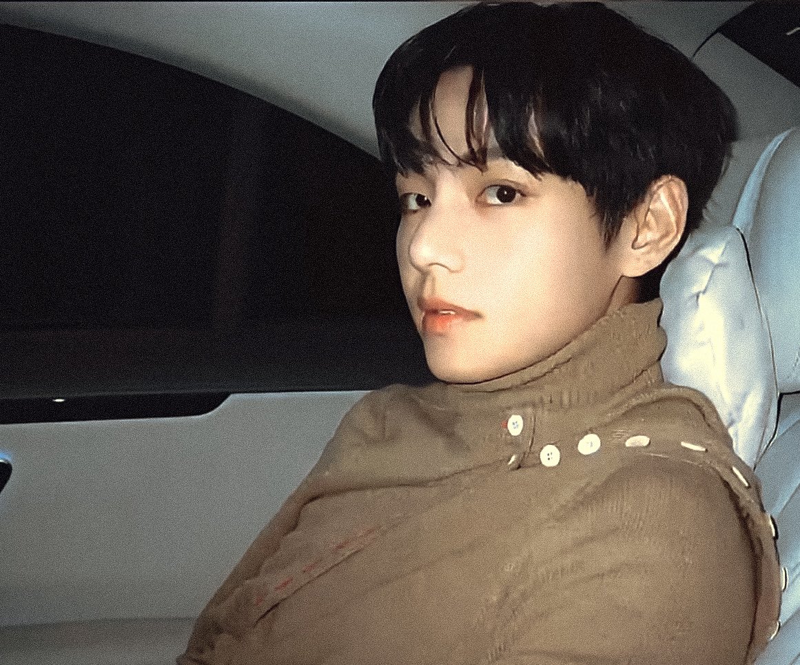 Purplewithtae_'s tweet image. 