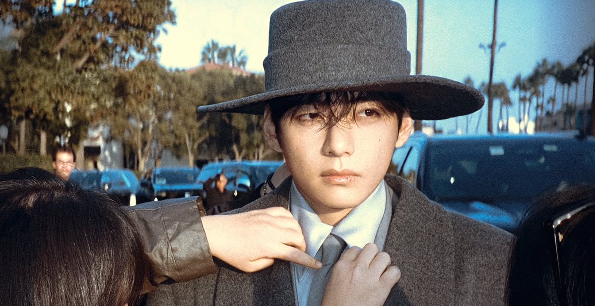 Purplewithtae_'s tweet image. 