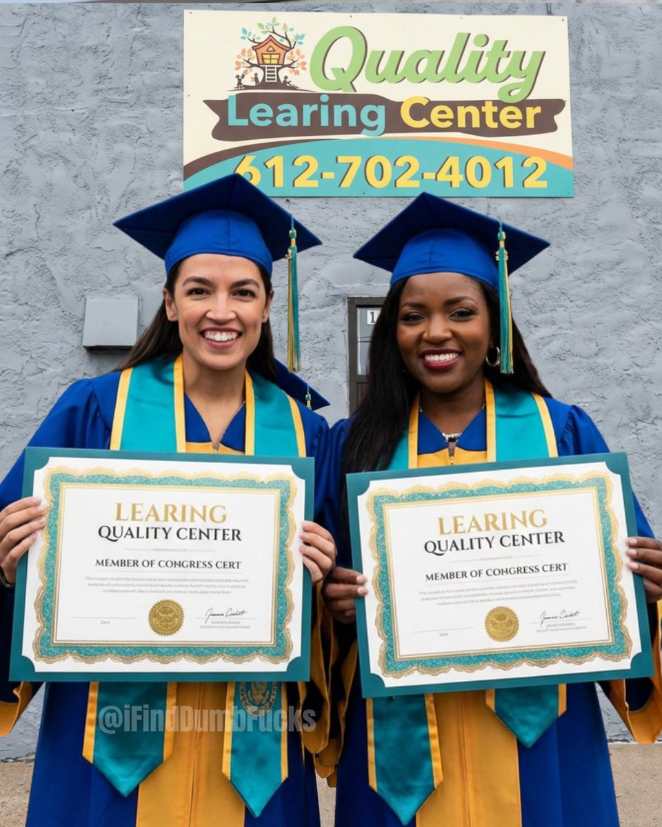 iFindDumbFucks's tweet image. This Graduation Day Photo of AOC and Jasmine Crockett is going viral 👀🤣