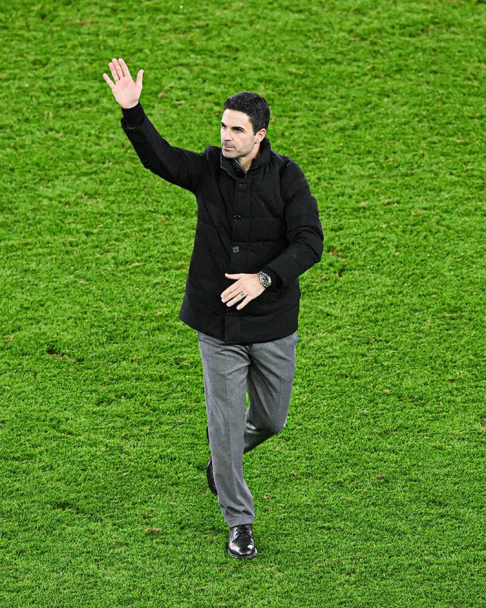 HamySources's tweet image. 🚨 EXCLUSIVE: Mikel Arteta has demanded Arsenal splash even more cash in January despite barely using £100m+ summer flops Eberechi Eze and Noni Madueke this season.

Sources say the Spaniard told the board “we need new signings because clearly rotating the bench warmers I already…