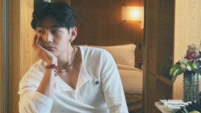 btjim7's tweet photo. HAPPY TAEHYUNG DAY
#HAPPYVDAY
#HappyBirthdayTaehyung
#V30YearsWrittenInPoetry
تولدت کلی مبارککک تهیونگیی💜
امیدوارم توی سال جدید کلی شاد باشی و بخندی
هر روز موفق تر از دیروز باشیی 
آرمی همیشه حمایتت میکنه 
دوست دارمم🫶🏻🥲 https://t.co/D2tCBrmuTo