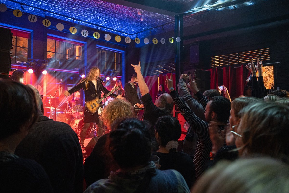 Bogáta Timár tweet media