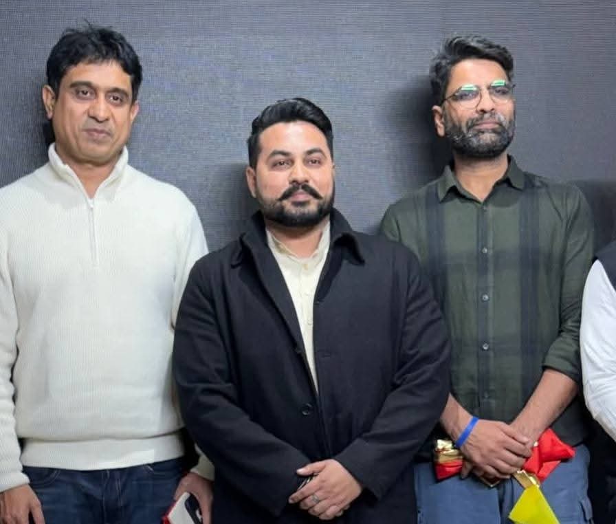 RahulKu02098427's tweet photo. Congratulations to my highly respected brother Mohit Nanda ji on being appointed as the State Chairman of Punjab Youth Congress Social Media.
@Mohitnanda9591 

Rahul Kumar dist Barnala president  social media @IYCPunjab https://t.co/91TpUxzNkc