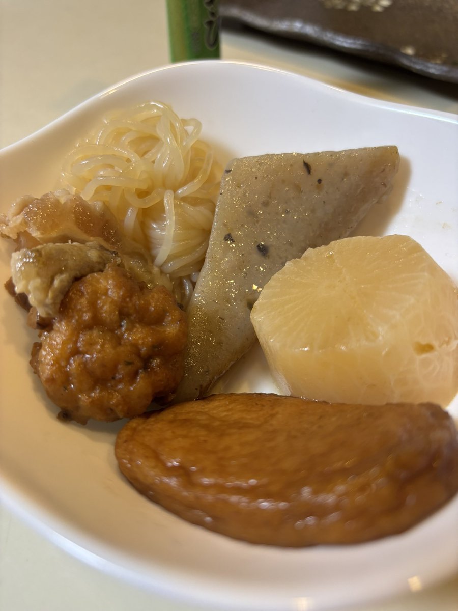 ogwcycle's tweet image. 12/30 14:00より当店にて忘年会を行います。予約して不要、参加自由。参加費は一品持ち寄りもしくは500円
お酒🍶🍺とおでん🍢を用意してお待ちしております。
お気軽にお越しください。