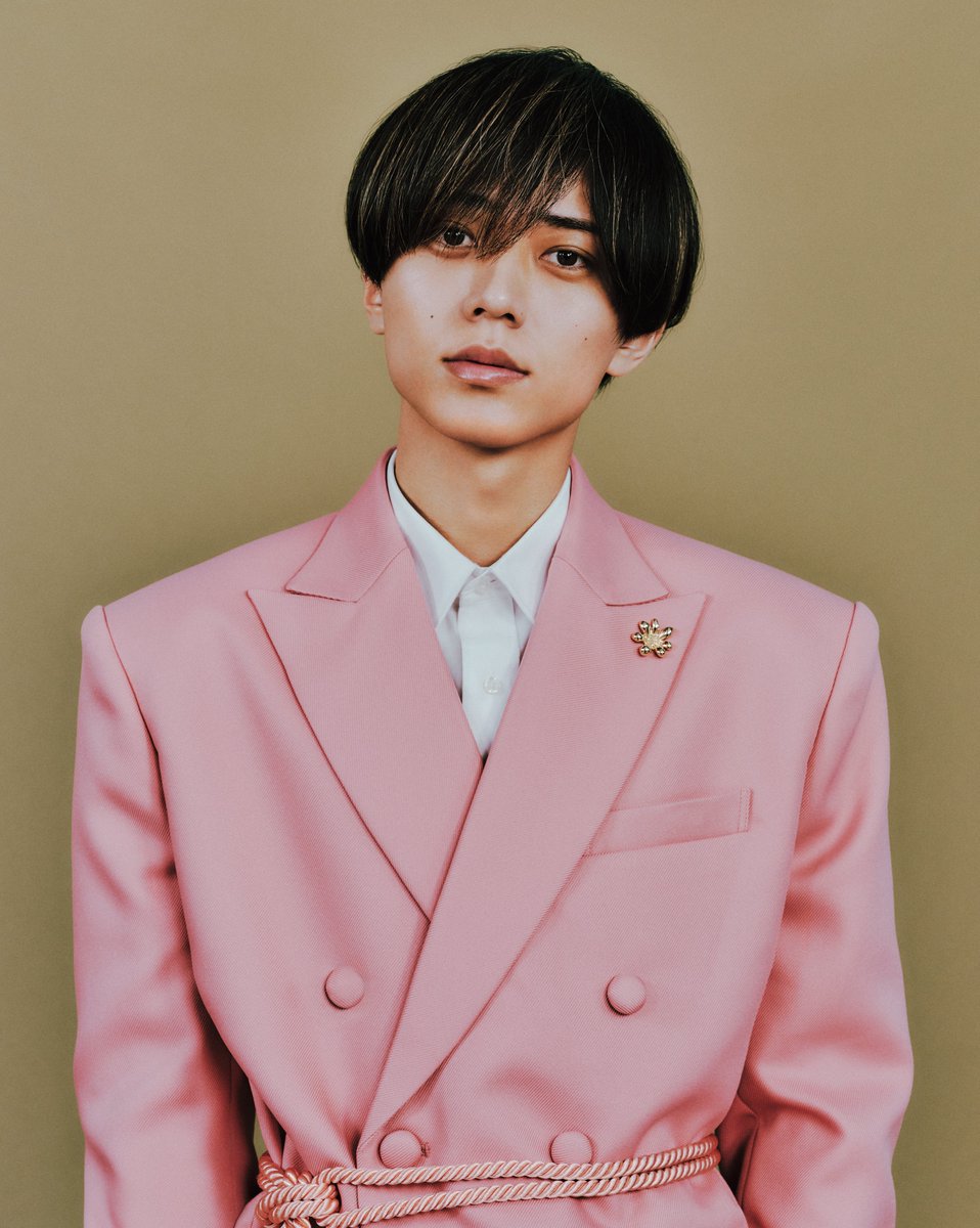 #KingAndPrince lanzó #STARRING, su séptimo álbum de estudio, con un concepto inspirado en el cine que conecta música, narrativa visual y shows en estadios.

Leer más
xiahpop.com/king-and-princ…