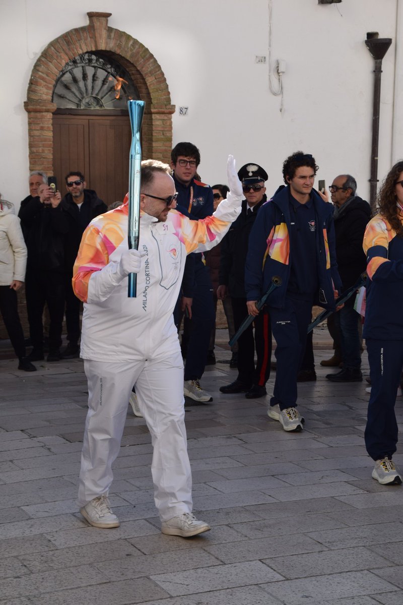 #Pisticci è entrata nel viaggio di
#milanocortina2026: la Fiamma Olimpica ha attraversato la città jonica accendendo orgoglio e spirito
sportivo.
<a href="/regbasilicata/">Regione Basilicata</a> 
<a href="/Basilicata_Tur/">Basilicata Turistica</a> 
<a href="/TgRaiBasilicata/">Tgr Rai Basilicata</a> 
<a href="/ExploreLucania/">Explore Lucania</a>