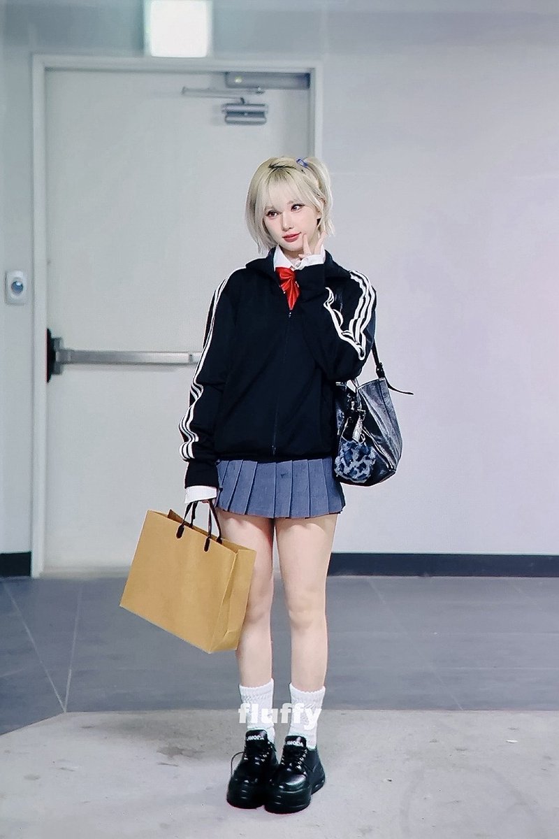 fluffy_eb's tweet image. 251229 #비비지 #VIVIZ #은하 #EUNHA