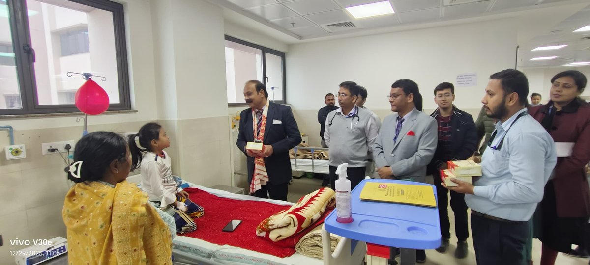 AIIMS_Guwahati's tweet photo. AIIMS Guwahati observed Paediatric Surgery Day on 29th Dec where Executive Director, Prof. Ashok Puranik met and interacted with patients and parents, and also emphasized on the theme “Safe Surgery for Every Child.”
The occasion was followed by a plantation drive, reinforcing our commitment to a healthier and greener future for children.

#PaediatricSurgeryDay #SafeSurgeryForEveryChild #AIIMSGuwahati #ChildHealth #GreenInitiative
