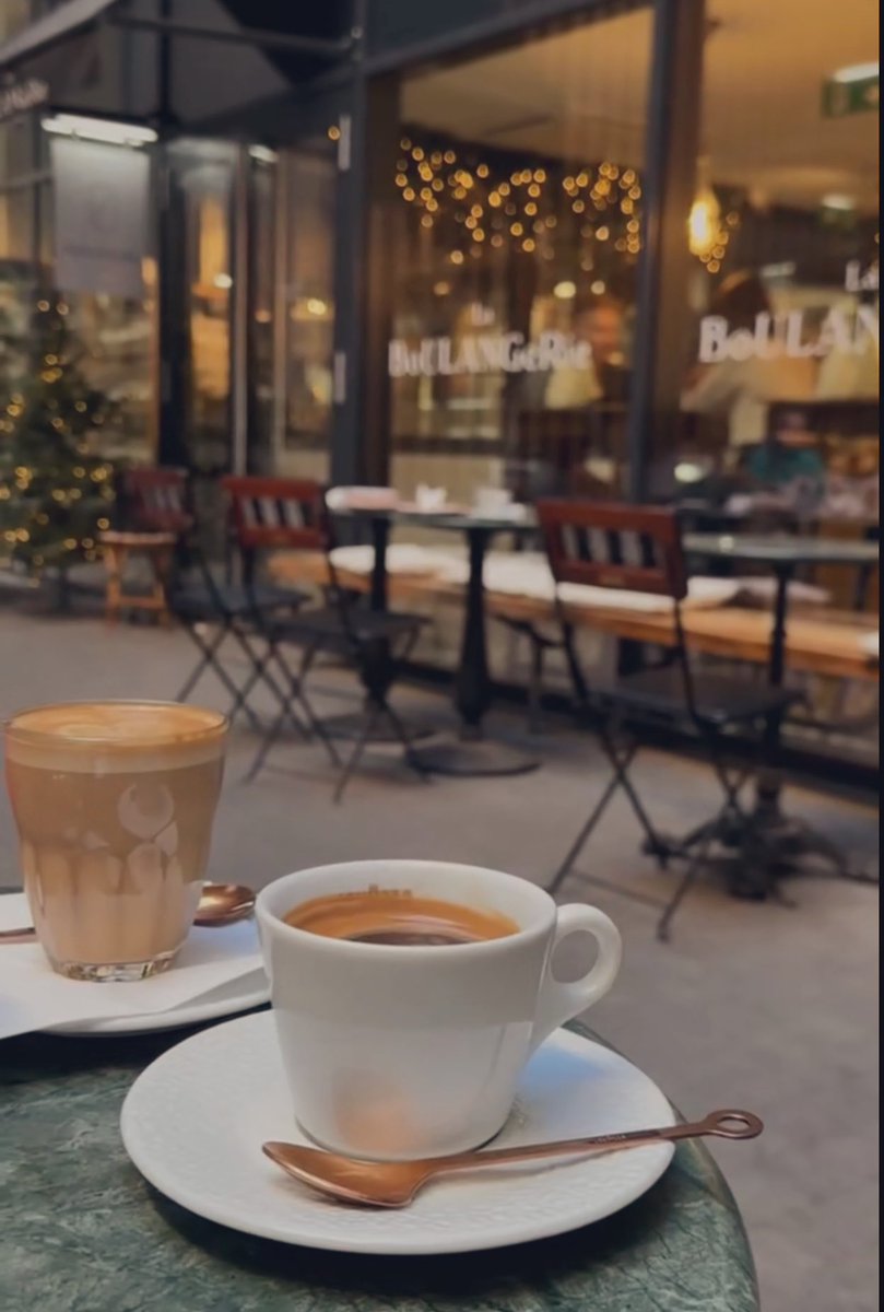 🧡
.

.

لا أحد يدوم : 
لذلك تعود على أن لا تتعود على أحد ."

#مساء_الخير 
 #النفسيه_محتاجه_قهوه