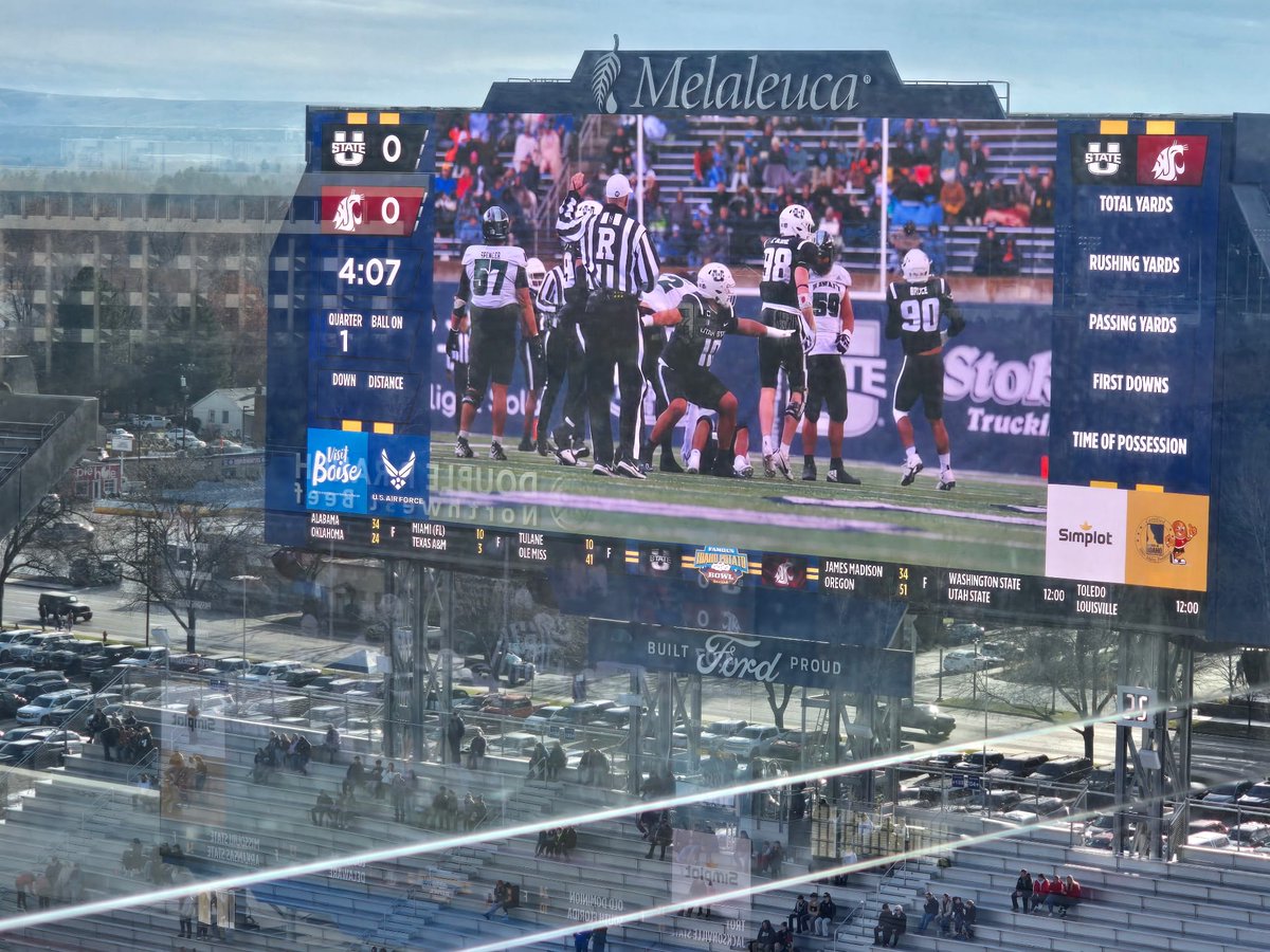 1,4GROUP tweet media