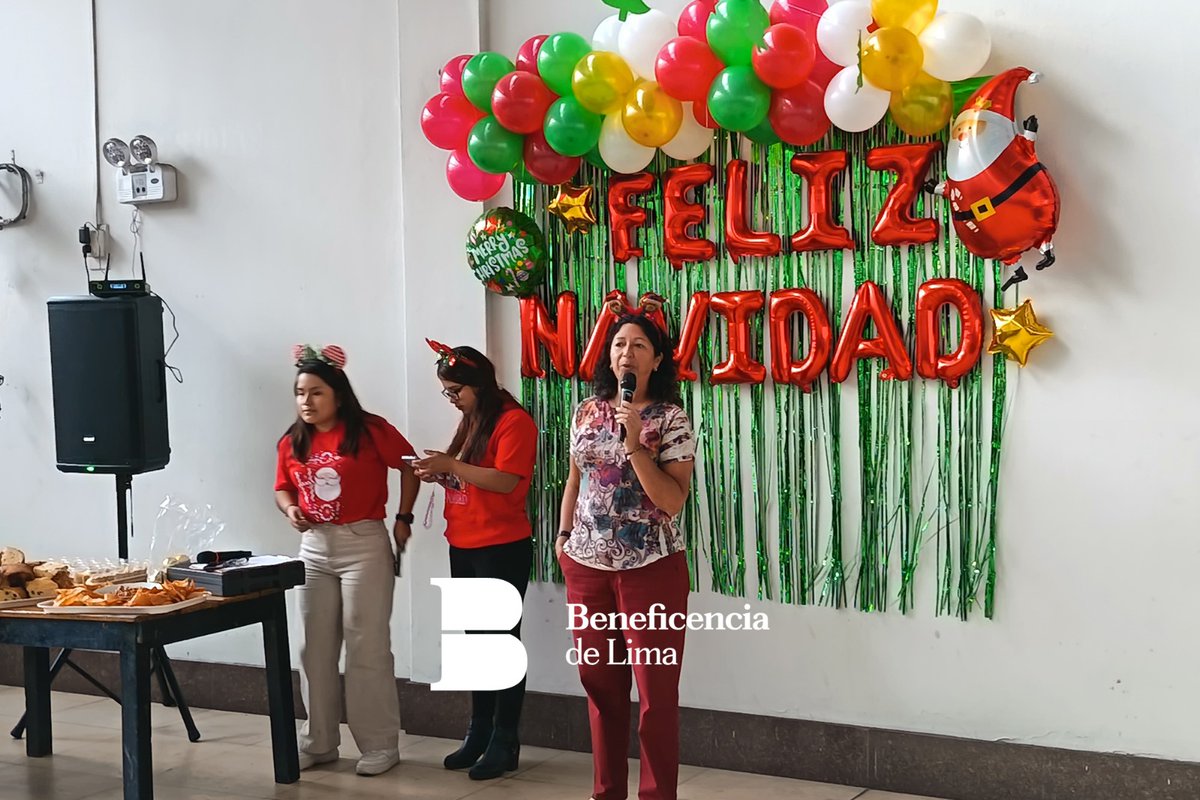 BeneLimaPeru's tweet photo. 🎄💜 Chocolatada navideña en el Comedor Santa Rosa: juegos, sonrisas, chocolate caliente y panetón que abrigaron corazones. 💜🎄 https://t.co/MT7Fl3T9wh