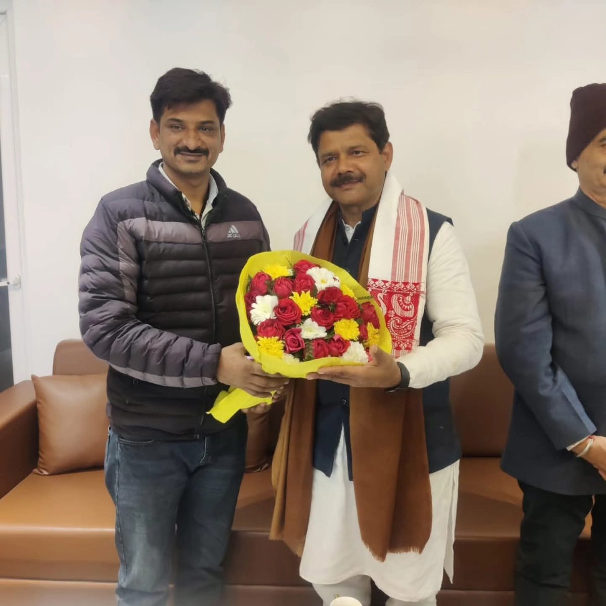 bjp4adampur's tweet photo. हांसी जिला अध्यक्ष अशोक सैनी जी को भाजपा आदमपुर परिवार की ओर से जन्मदिन की हार्दिक बधाई एवं शुभकामनाएं।
@AshokSaini_BJP
@BJPHISAR 
@BJP4Haryana 
@BJP4India https://t.co/fSW8keG4u3