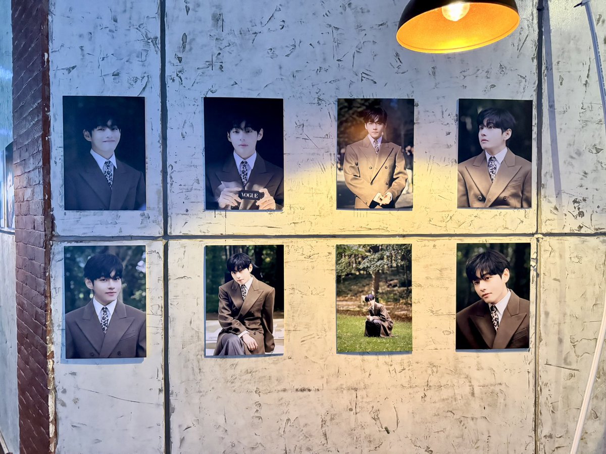 BTSVChartData's tweet photo. Tae’s Birthday Project in Manila, Philippines! 🇵🇭

HAPPY TAEHYUNG DAY
#HappyBirthdayTaehyung
 #TimelessIconTaehyung
#TaeOurWinterComfort
#TaehyungOurPurpleLight https://t.co/l0IbpU0sxx