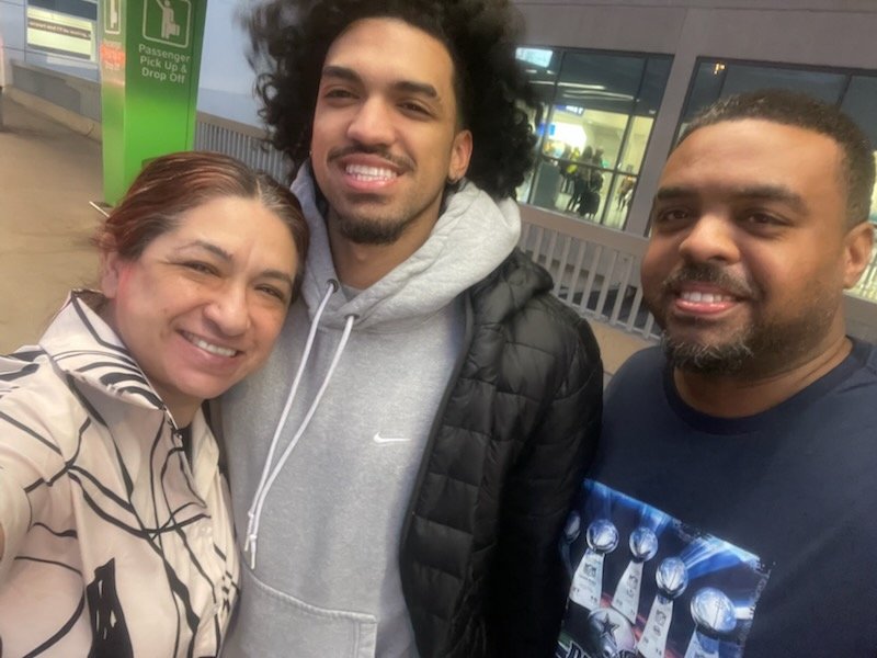 RyanChatman95's tweet image. It was nice having @rjchatman_  home for the holidays...now back to school in Idaho ..time to get ready for conference play!!.. good luck son the rest of the season. #GoNightHawks... @RosaChatman