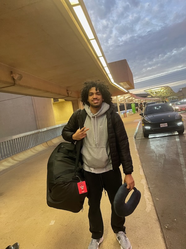 RyanChatman95's tweet image. It was nice having @rjchatman_  home for the holidays...now back to school in Idaho ..time to get ready for conference play!!.. good luck son the rest of the season. #GoNightHawks... @RosaChatman