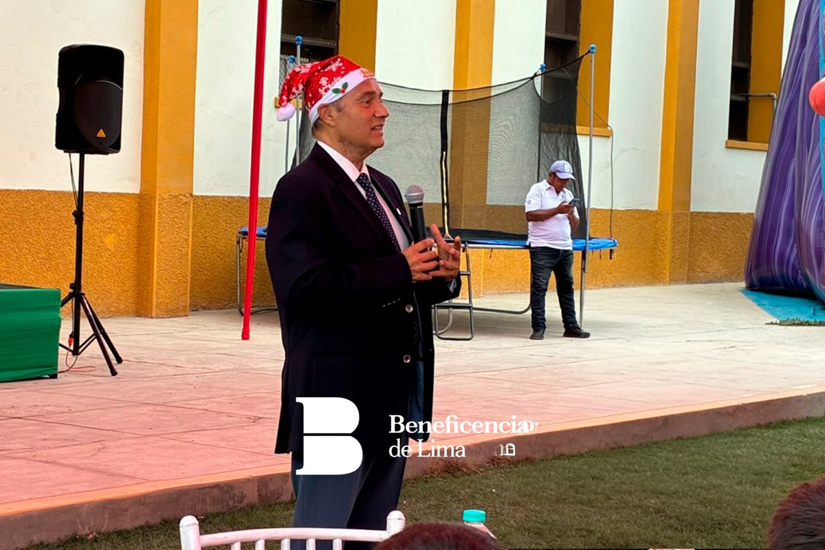 BeneLimaPeru's tweet photo. 🎄📷 @KiaPeruOficial  compartió alegría y esperanza con los niños del Puericultorio Pérez Araníbar, regalando sonrisas y espíritu navideño. 📷 https://t.co/h4HH0BsO19