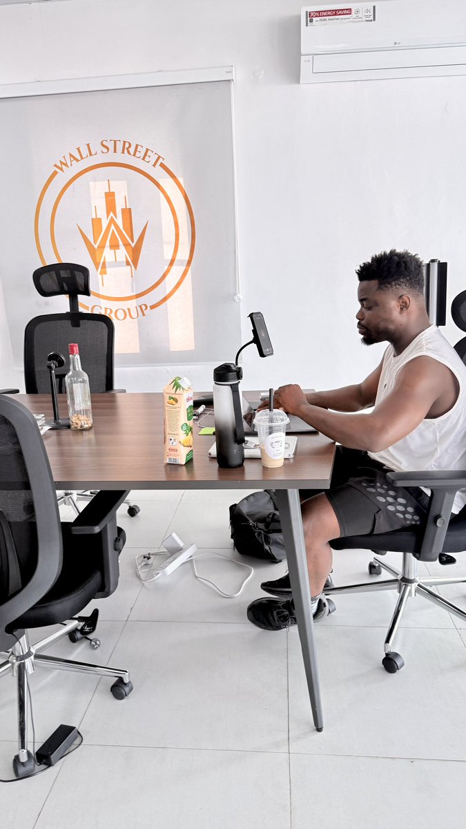 wallstreetcham's tweet image. From the Gym to @wallexhq App office. We’re about to give you the only App with the highest Crypto exchange rates 😍
Who’s ready to test run the Android version with me today?
#wallex #wallexapp #testrun #prelaunch #launch