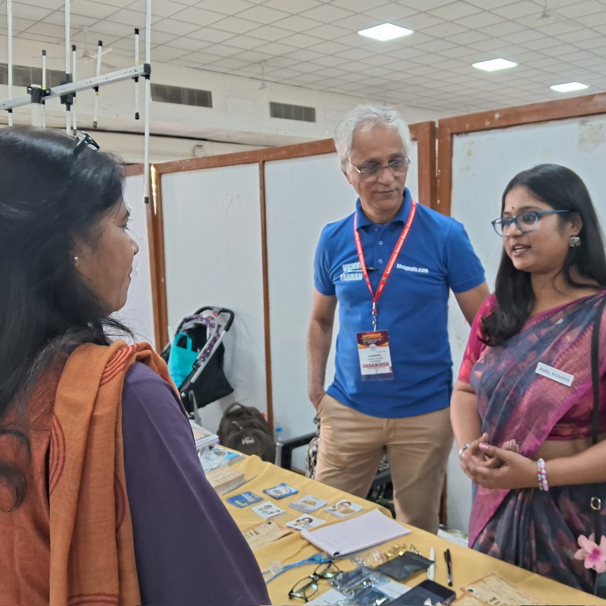 vu3oos's tweet photo. Attended #LARC25 at Hyderabad. 
It was truly delightful, meeting everyone face to face after #Hamfestindia24 . 
And that wraps up #myyear 
.
.
@oscarAISMIT @lamakaan https://t.co/N2Bxsq6ois
