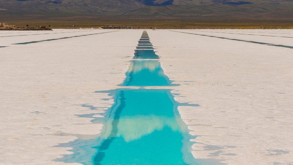 EmergingEx's tweet photo. 🧪🌎 #China strengthens its presence in Argentine lithium: acquires the Arizaro project for USD 175 million. #LithiumChile gives up full control of Argentum Lithium in a deal with strict conditions and upfront guarantees🔐🪙. #Energy #SustainableMining #Argentina https://t.co/K4DKstBtQo