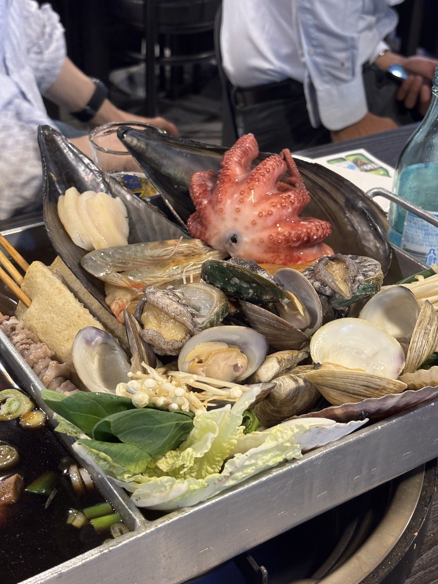 846kcal's tweet photo. 韓国駐在前と比べて3kg痩せたので韓国料理はご覧の通りとてもヘルシー https://t.co/I9tMvozrRI