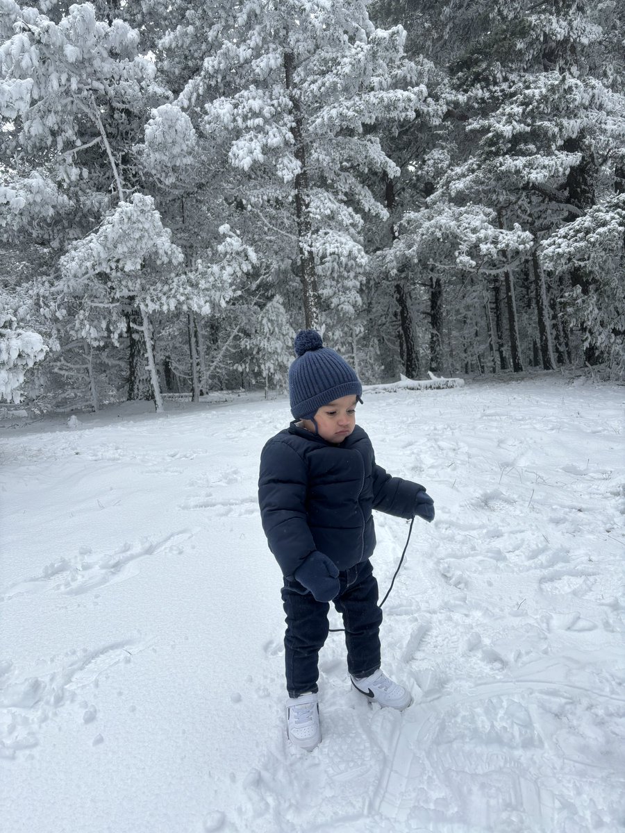 Diaz__08's tweet photo. ❄️☃️ https://t.co/jnkepeJpxP