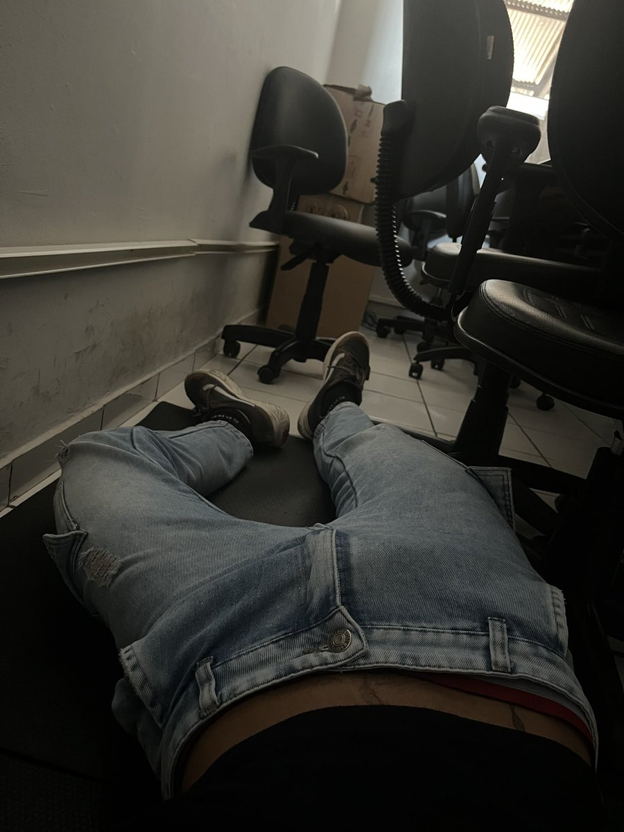 httpskaike's tweet image. O cochilo do CLT