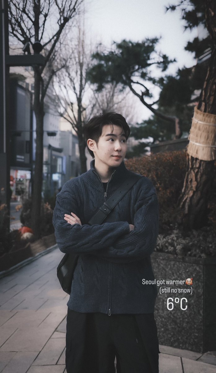 ❄️🎄

ig story : <a href="/thisism1n/">M1N 🍅</a> 

#thisism1n