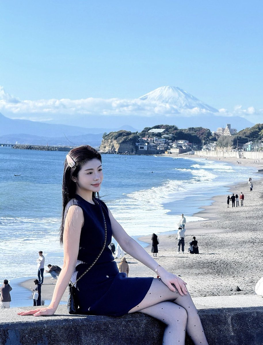 川航空姐 菲菲 tweet media
