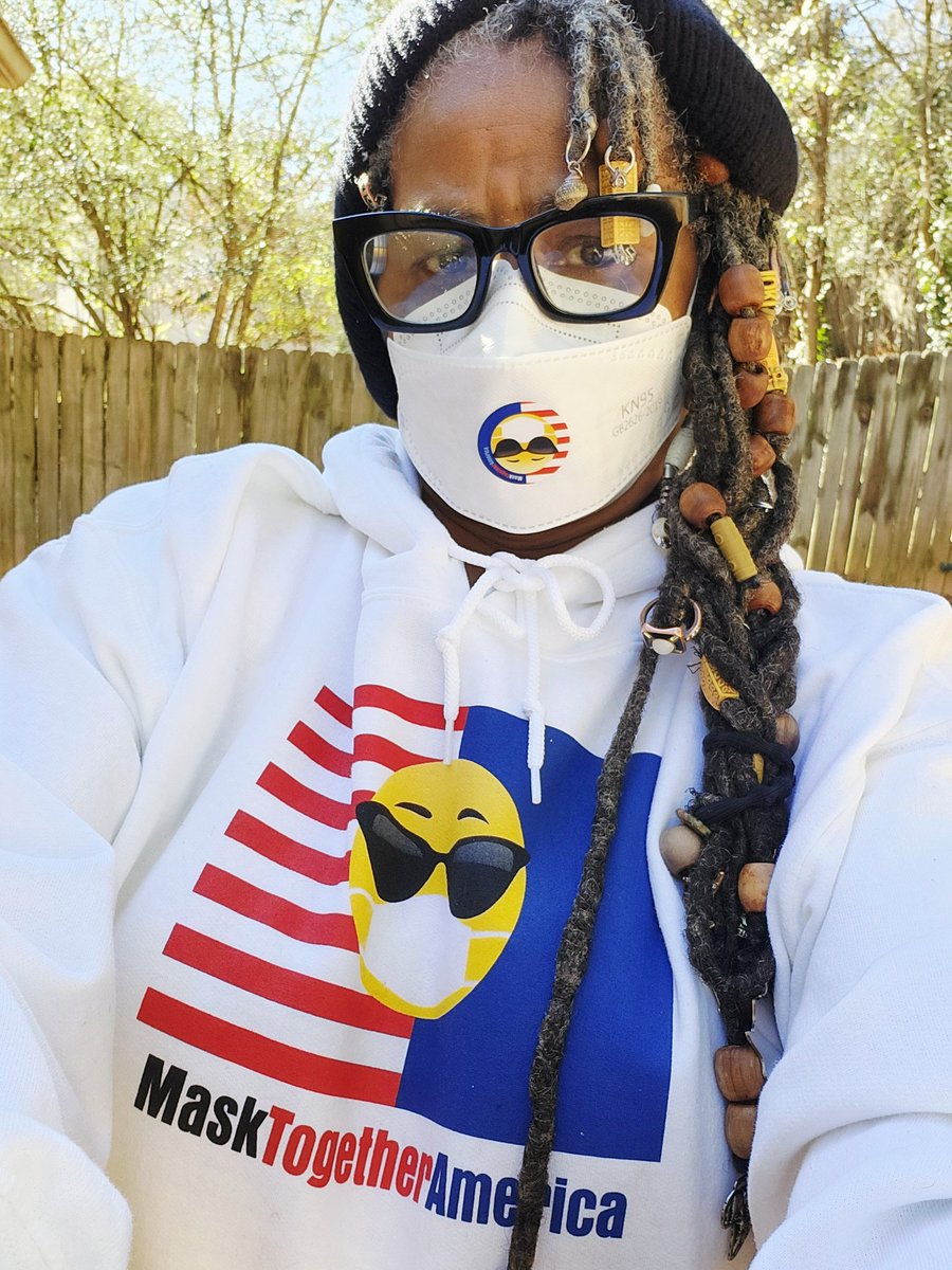 DrMarjorieRobe1's tweet image. There's absolutely nothing funny about #Covid #LongCovid or wearing #masks @jonstewart