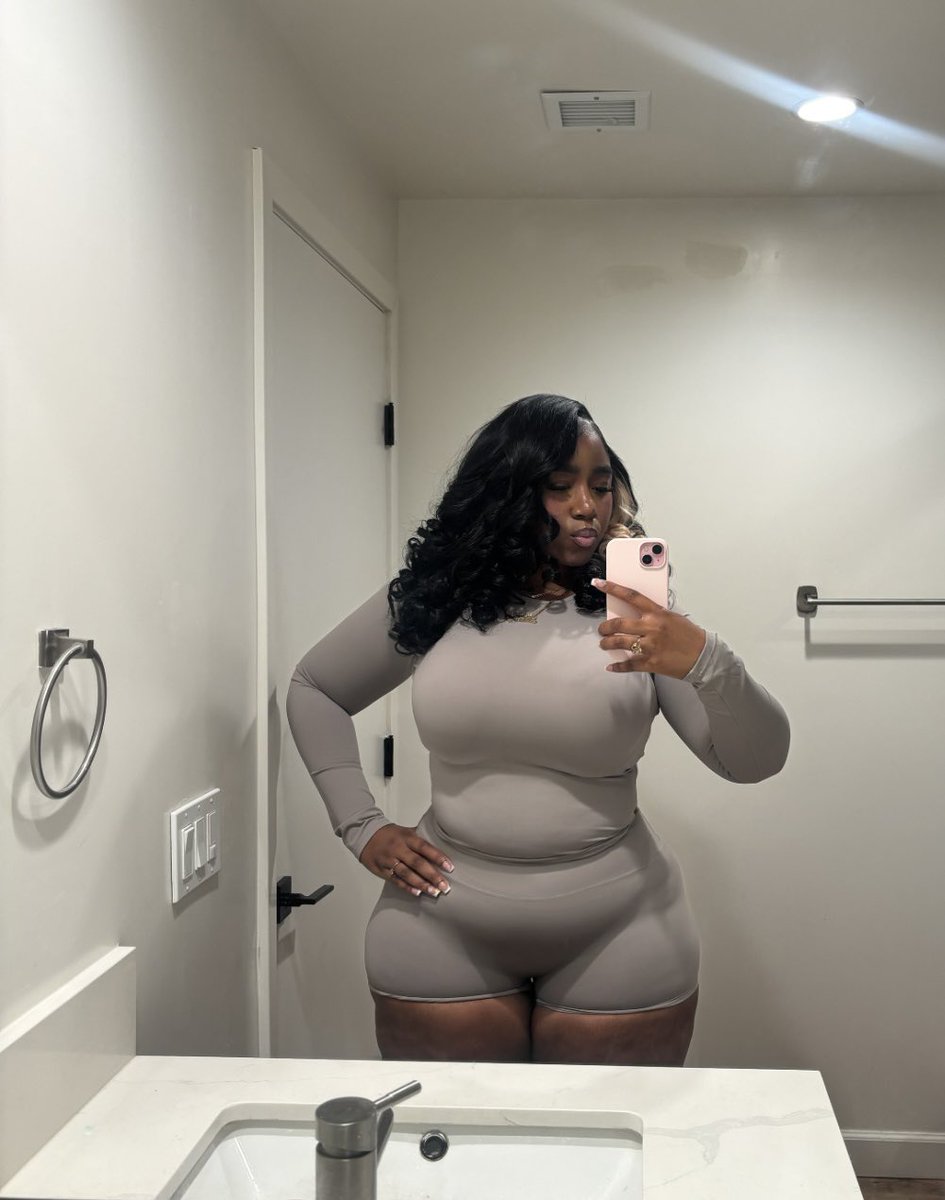 ImanyMarie's tweet image. 