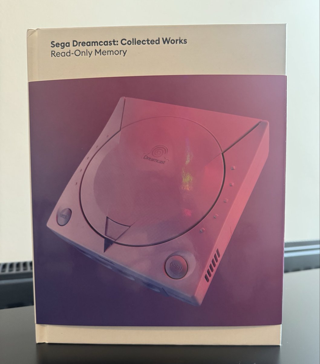thepcstudio's tweet image. Post-Christmas reading: Read-Only Memory’s Sega Dreamcast: Collected Works, by Simon Parkin. It makes me feel happy and sad at the same time, like leafing through old photographs.