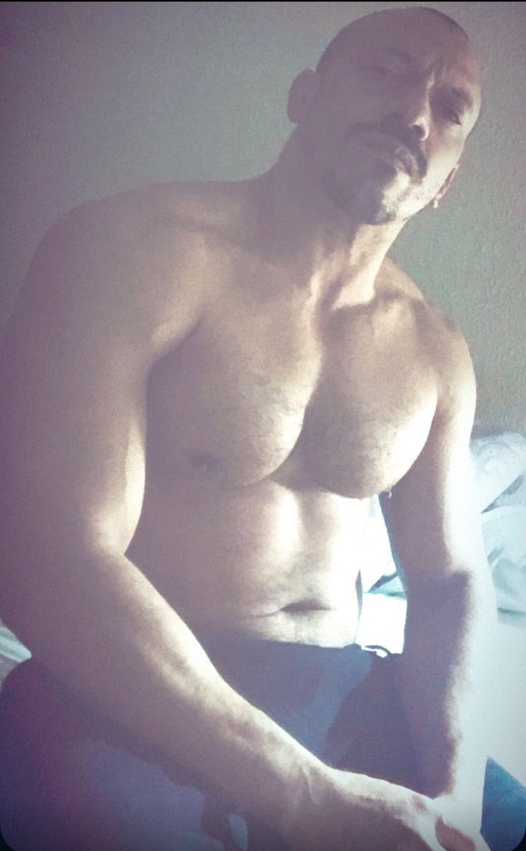vers772's tweet photo. @Bernardsanchzxx Sexy man https://t.co/ZDv1M4WlDZ