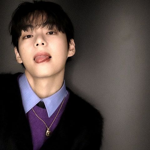 harry__harry's tweet photo. HAPPY TAEHYUNG DAY
#HAPPYVDAY
#HappyBirthdayTaehyung
#우리의겨울태형아_생일축하해 https://t.co/ao1nIBbMaw