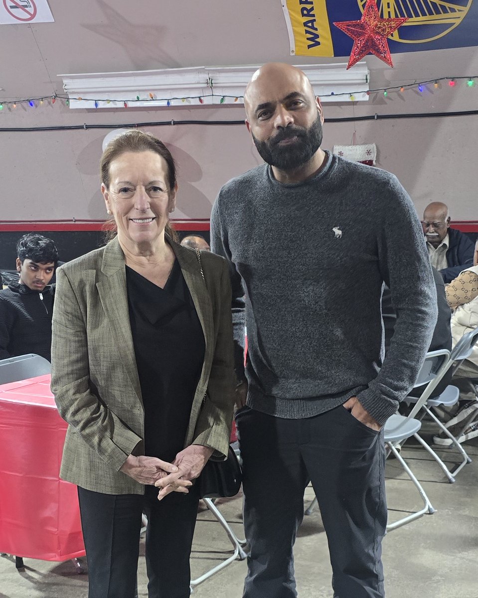 Congratulations on the opening of the Pacific Auto Spa &amp; Repair in Newton. New businesses opening in #OurSurrey means economic growth &amp; more goods &amp; services available locally. Congratulations &amp; much success to the owners.