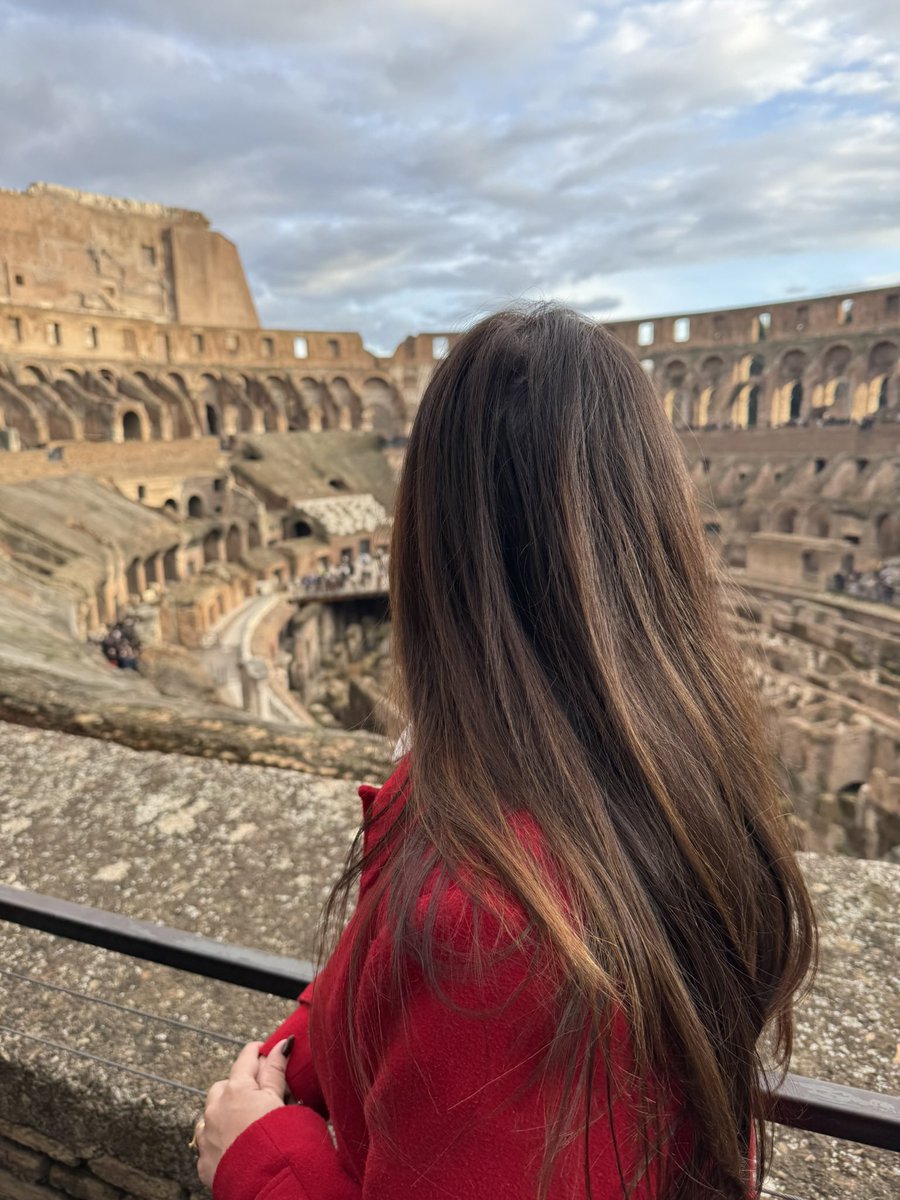 Maria Carolina Gontijo tweet media