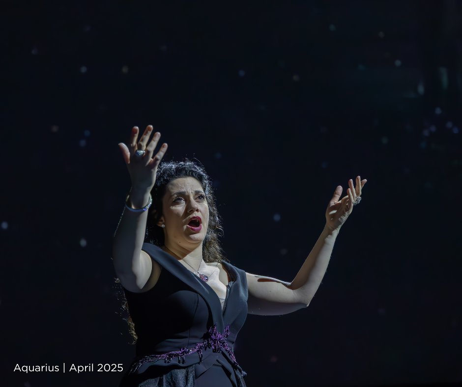 edmontonopera's tweet image. Just before the music begins, everything is possible.
Your year-end support helps keep live opera thriving.

Details on our website. edmontonopera.com/inspire-opera

Artists: Simon Rivard, Jin Yu, Miriam Khalil, Edmonton Opera Chorus
Photos: Nanc Price
#OperaYEG #SupportTheArts #YEGArts