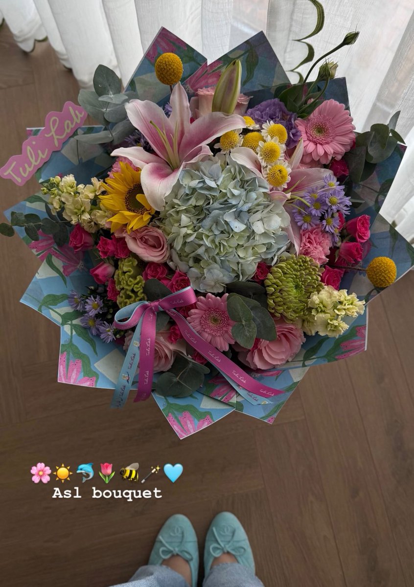 lIlI43_'s tweet image. احلى ورد شفته بحياتي