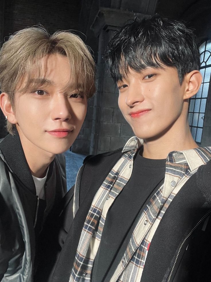 FORTUNATE DAY WITH SHUA
#어제보다_더_따스한_슈아생일
#OurFortunateShuaDay