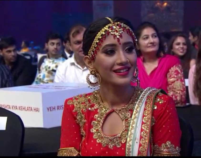 flyhigh__15's tweet image. Shivangi owns the stage, every single time she dances. 💫 
Which is your all-time favourite Shivangi performance?

• Tip tip barsa paani
• Nindiyan se jaagi bahar
• Tribute to alia( naacho naacho, tamma tamma,radha etc)
• Ghoomar 

#ShivangiJoshi