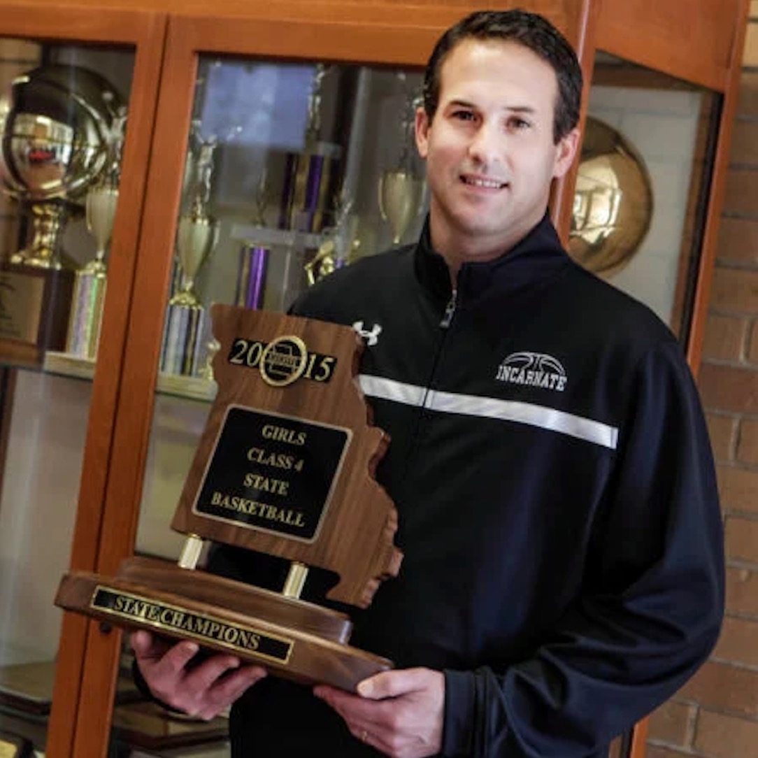 STLSportsHOF's tweet photo. Dan Rolfes has led @iwa_hoops to a remarkable 13 consecutive Missouri state titles and also led @usabasketball Women's U16 National Team to a gold medal in 2023. https://t.co/EPQRZ0KfuW