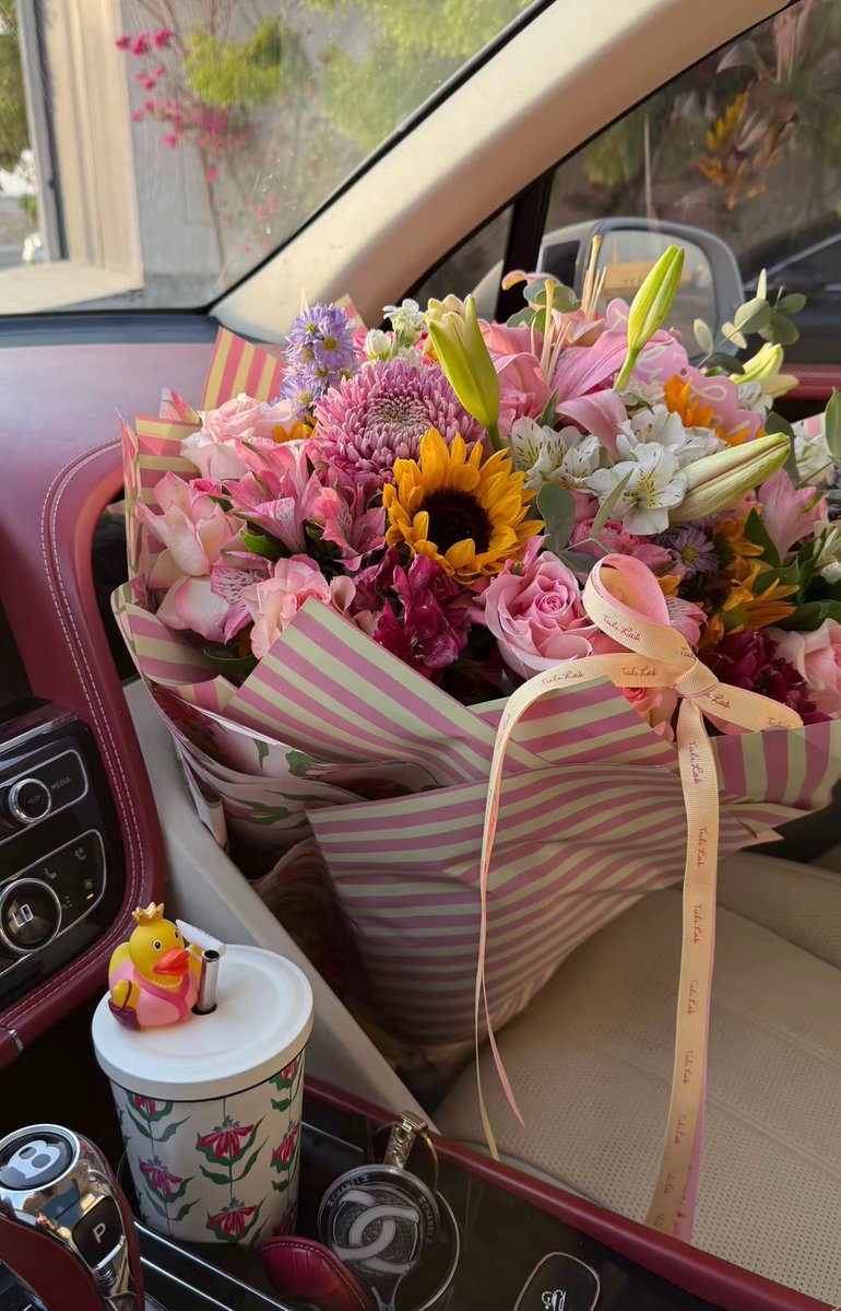 rrll3Il's tweet image. اخ افهمها 
احب هالمتجر قسم احسه يشبّع عيوني جمال